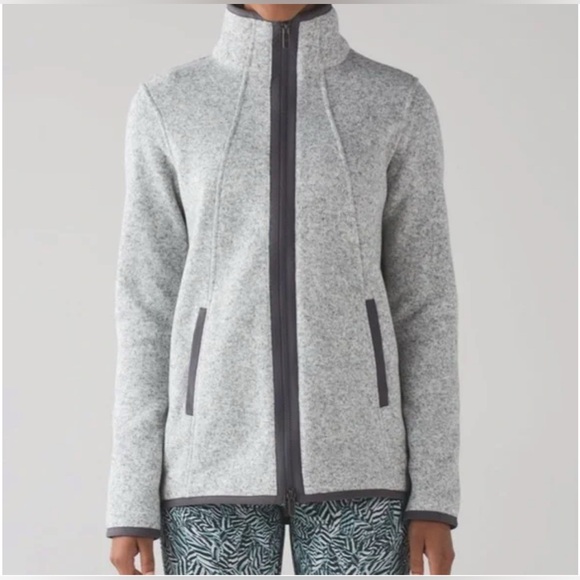 lululemon athletica Jackets & Blazers - Lululemon Athletica It’s Fleecing Cold Jacket size 8 Gray full zip EUC